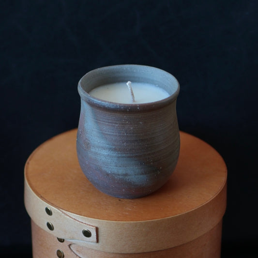 Yama Warau Candle (Spring)